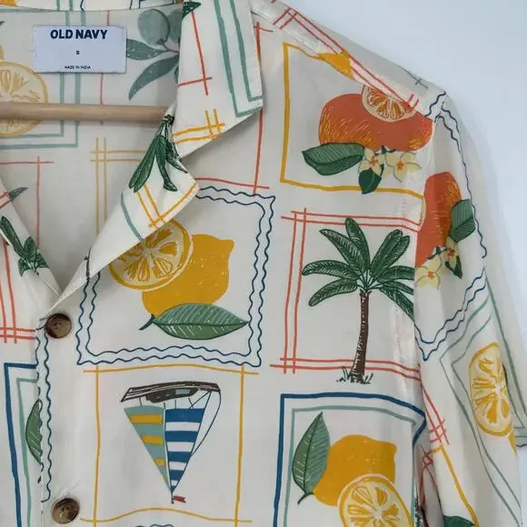 Old Navy Men's Short Sleeve Camp Shirt Retro Postcard Style Button Down Shirt - Picture 6 of 9